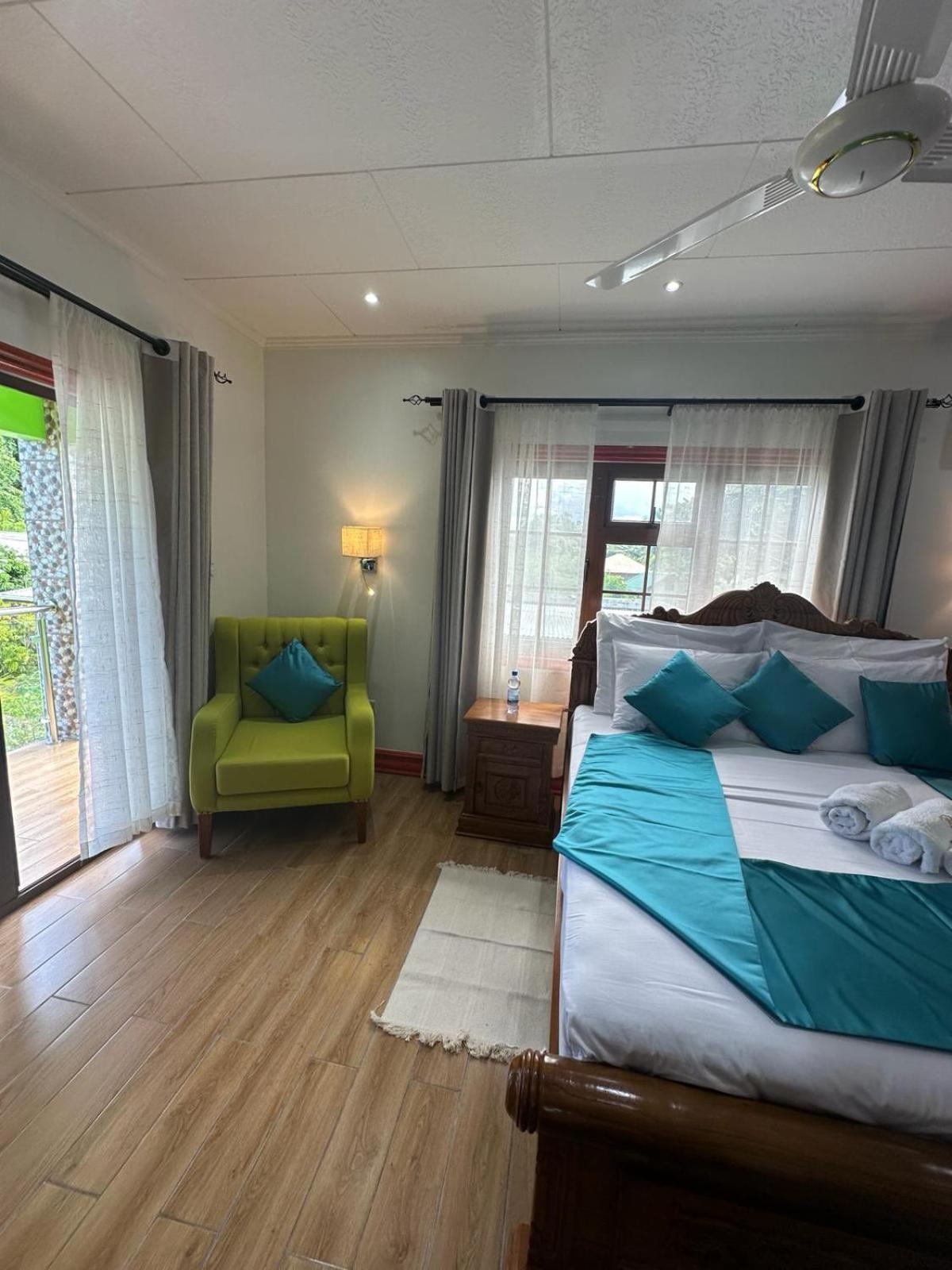 Benjamine'S Guesthouse La Digue Exterior photo